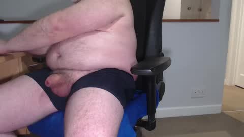 Huggie Bear online show from February 26, 2025, 9:27 pm