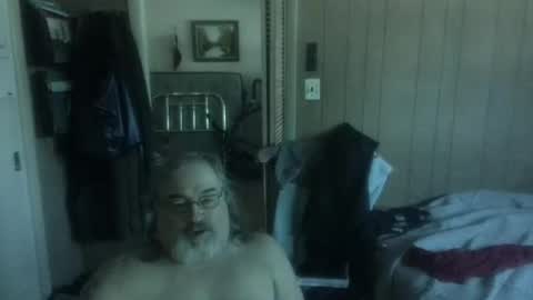 lonely huggy bear online show from June 17, 2026, 2:07 pm