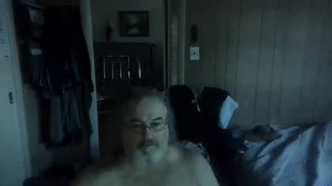 lonely huggy bear online show from July 8, 2026, 11:26 am