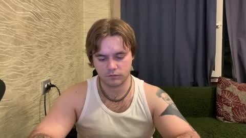 Snapshot of hugo__brad chatting on April 27, 2026, 7:34 pm Hugo online show from April 27, 2026, 7:34 pm