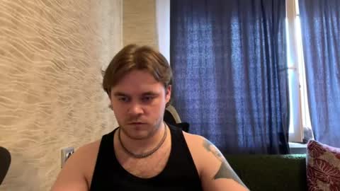 Snapshot of hugo__brad chatting on May 3, 2026, 11:05 am Hugo online show from May 3, 2026, 11:05 am
