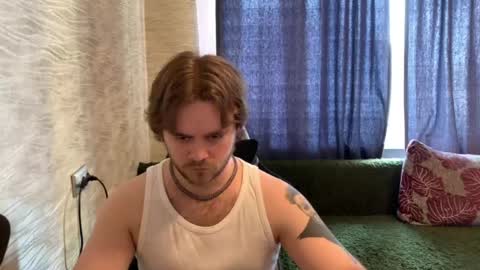 Snapshot of hugo__brad chatting on May 24, 2026, 12:54 pm Hugo online show from May 24, 2026, 12:54 pm