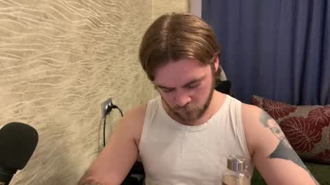 Snapshot of hugo__brad chatting on June 25, 2026, 7:18 pm Hugo online show from June 25, 2026, 7:18 pm