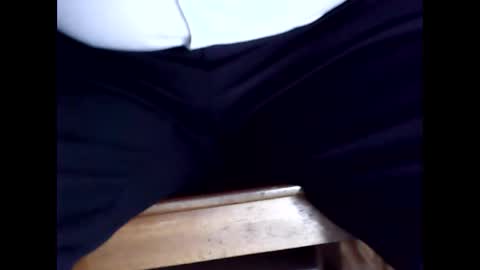 Snapshot of hugoexcitedman chatting on June 11, 2026, 3:43 pm Hugo online show from June 11, 2026, 3:43 pm