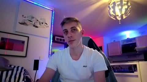 Hugo online show from January 8, 2025, 11:41 pm