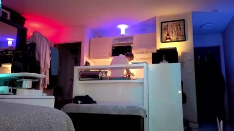 Hugo online show from March 4, 2025, 8:38 pm