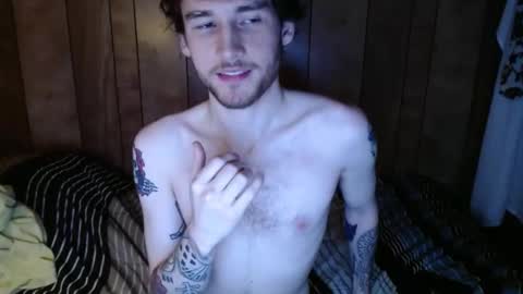 hugsankisses online show from November 9, 2025, 8:01 am