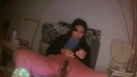 hujiajia520321431 online show from March 2, 2026, 12:12 pm