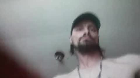 Snapshot of hume420 chatting on January 27, 2025, 4:33 pm hume420 online show from January 27, 2025, 4:33 pm