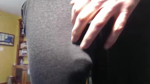 Snapshot of hung_hot_fit10 chatting on February 17, 2025, 7:21 pm Big uncut cock dripping online show from February 17, 2025, 7:21 pm