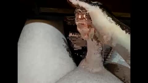 Snapshot of hung_mac0 chatting on February 4, 2026, 2:45 pm hung_mac0 online show from February 4, 2026, 2:45 pm