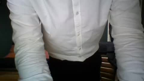 hunghard2004 online show from October 22, 2025, 10:31 pm