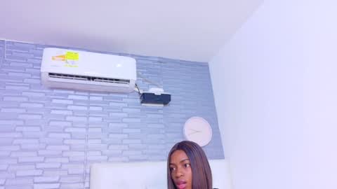 sasha online show from October 28, 2025, 1:47 pm