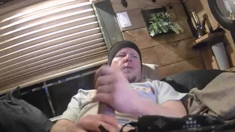 HuingsingleDad79 online show from December 18, 2024, 7:47 am