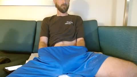 Snapshot of hungslim8inch chatting on June 16, 2026, 11:51 pm King Hungslim online show from June 16, 2026, 11:51 pm