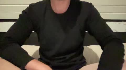 hungwank95 online show from December 13, 2024, 7:53 pm