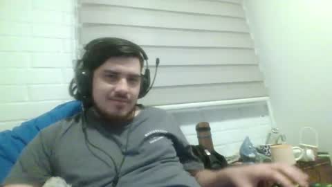 Snapshot of hungweeb chatting on July 12, 2026, 3:52 am Rod online show from July 12, 2026, 3:52 am