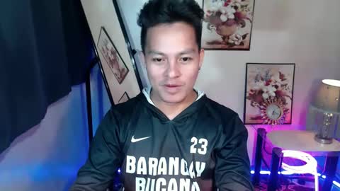 hunk_danny online show from February 22, 2025, 6:41 pm