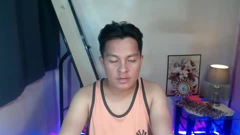 hunk_danny online show from March 1, 2025, 12:56 pm