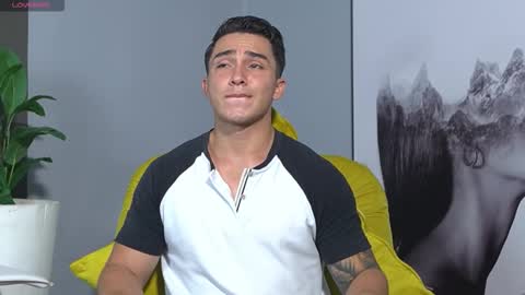 hunk_ryan online show from September 23, 2025, 6:22 pm