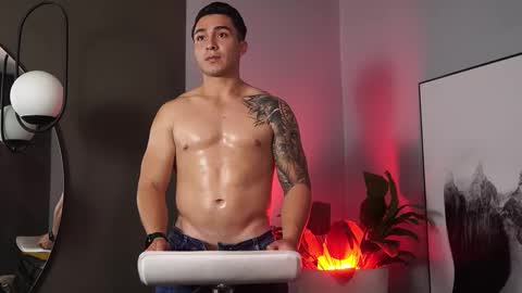 hunk_ryan online show from October 11, 2025, 1:42 pm