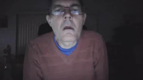 Snapshot of hunkmasclefad458 chatting on February 1, 2026, 4:11 am hunkmasclefad458 online show from February 1, 2026, 4:11 am