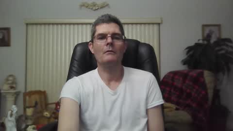 Snapshot of hunkmasclefad458 chatting on February 9, 2026, 5:11 am hunkmasclefad458 online show from February 9, 2026, 5:11 am