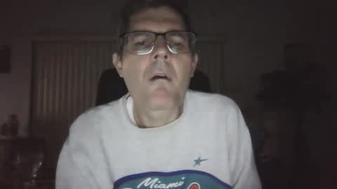 Snapshot of hunkmasclefad458 chatting on May 14, 2026, 2:51 am hunkmasclefad458 online show from May 14, 2026, 2:51 am