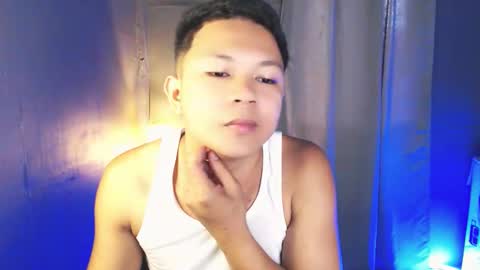 hunkseaman online show from May 2, 2026, 7:35 am