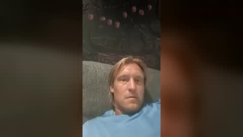 hunksomee online show from August 8, 2026, 4:53 pm