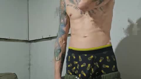 Wh8teboi online show from November 28, 2025, 4:15 am