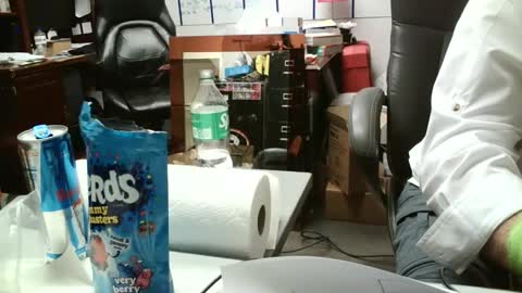 Snapshot of hunkydorie chatting on December 17, 2025, 11:44 pm hunkydorie online show from December 17, 2025, 11:44 pm