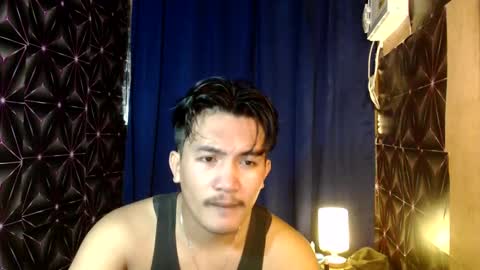 hunkylloyd online show from December 9, 2024, 2:45 am