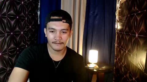 hunkylloyd online show from December 10, 2024, 11:30 pm