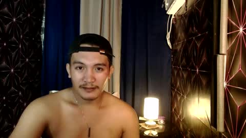 hunkylloyd online show from December 12, 2024, 8:14 am