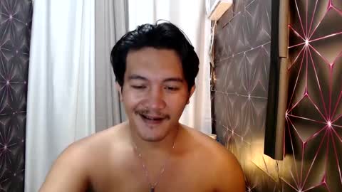 hunkylloyd online show from February 5, 2025, 9:50 pm