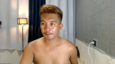 Snapshot of hunkylloyd chatting on July 14, 2026, 7:24 am hunkylloyd online show from July 14, 2026, 7:24 am