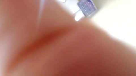 Snapshot of hunkyneighbor chatting on December 20, 2024, 5:40 pm leo online show from December 20, 2024, 5:40 pm