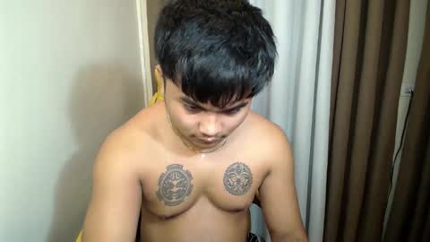 Snapshot of hunkyzeus chatting on June 4, 2026, 4:35 pm hunkyzeus online show from June 4, 2026, 4:35 pm