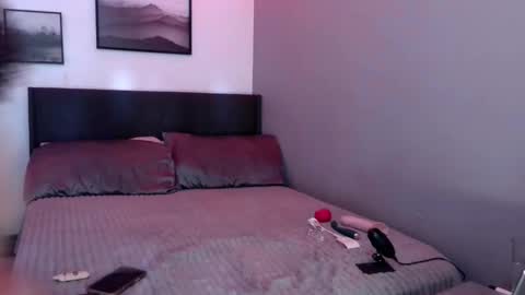 Ivy online show from April 20, 2026, 8:43 pm