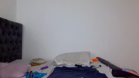 hunny online show from November 16, 2025, 4:45 pm