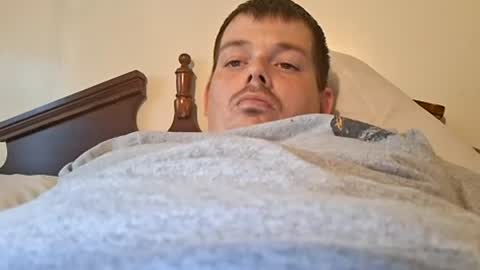 huntdog1221 online show from June 12, 2026, 5:56 pm