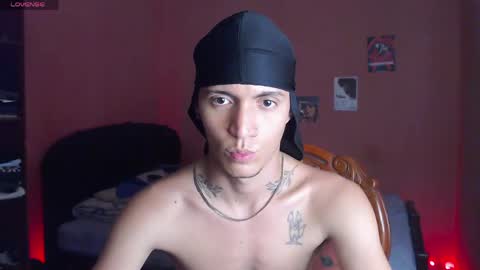 hunter_jagg online show from April 16, 2026, 6:19 pm