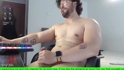 Snapshot of hunter_of_mn chatting on December 14, 2024, 10:50 pm online show from December 14, 2024, 10:50 pm