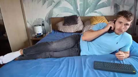 Snapshot of hunterbridges chatting on October 23, 2025, 1:21 pm Hunter Bridges online show from October 23, 2025, 1:21 pm