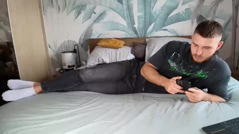 Snapshot of hunterbridges chatting on November 23, 2025, 8:58 am Hunter Bridges online show from November 23, 2025, 8:58 am