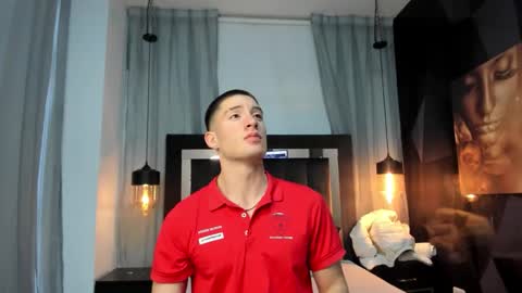 hunterheat_ online show from January 15, 2026, 11:37 am