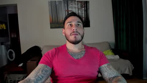 huntyourheart94 online show from January 4, 2025, 10:45 pm