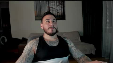 huntyourheart94 online show from January 28, 2025, 10:12 pm