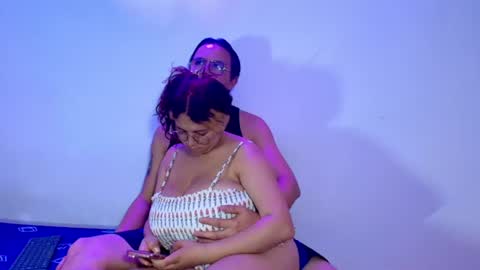 Snapshot of husbands_horny chatting on July 19, 2026, 10:08 am husbands_horny online show from July 19, 2026, 10:08 am